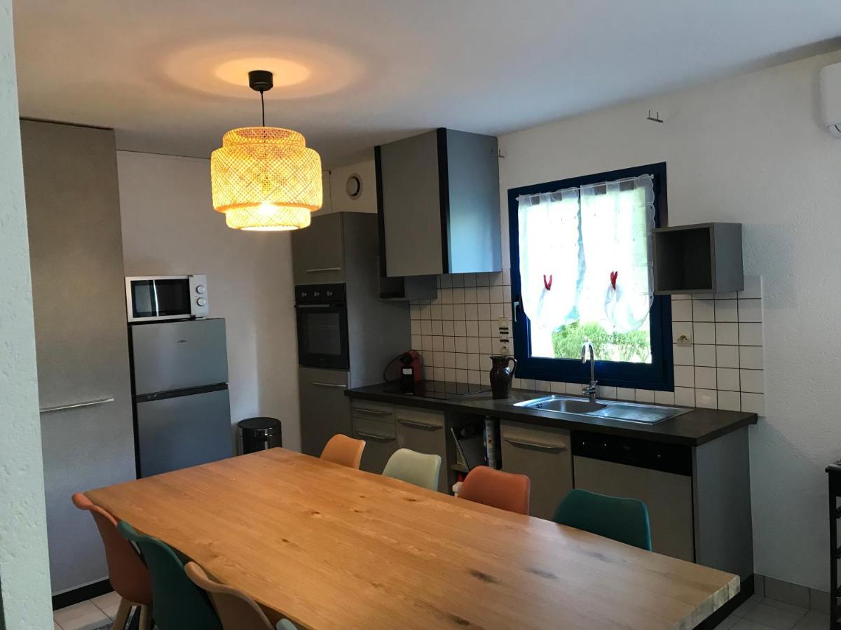 Gite Milin A Sizun Hebergement Confortable Pour 7 Pers Esterno foto