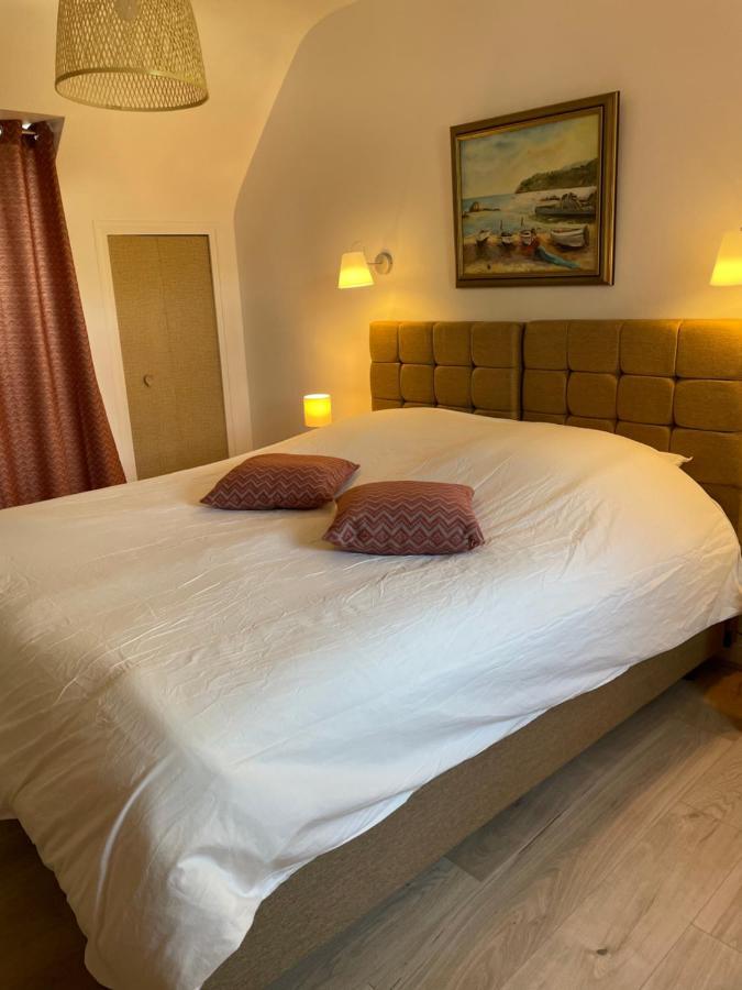 Gite Milin A Sizun Hebergement Confortable Pour 7 Pers Esterno foto