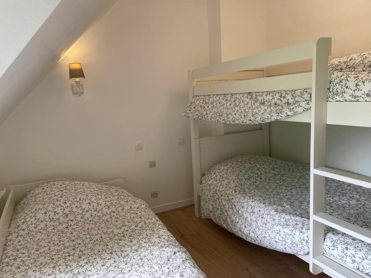 Gite Milin A Sizun Hebergement Confortable Pour 7 Pers Esterno foto
