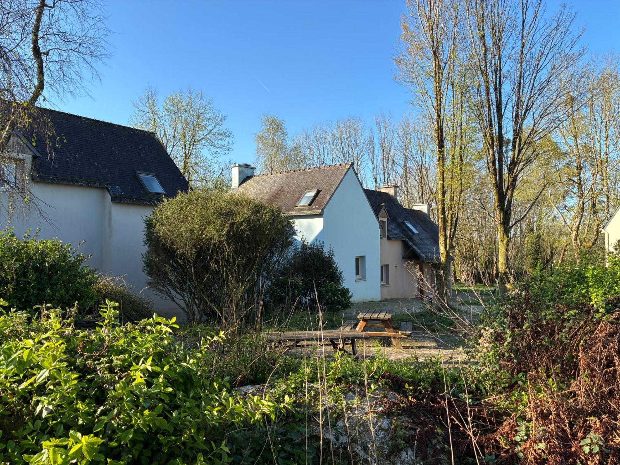 Gite Milin A Sizun Hebergement Confortable Pour 7 Pers Esterno foto